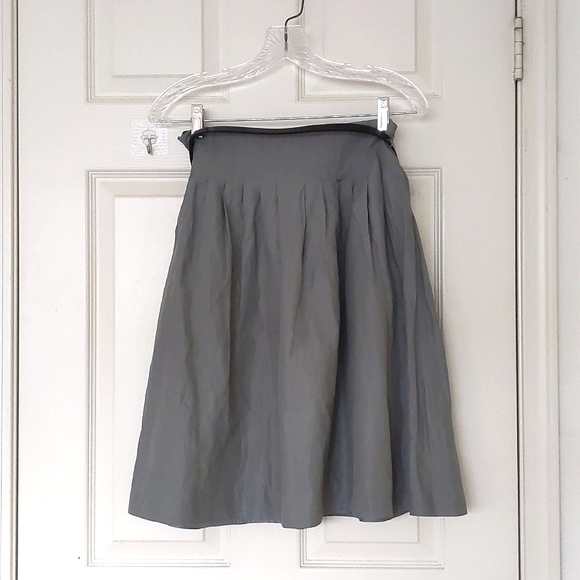 NWT. H&M Cotton Blended Pleated and Wrinkled Style Midi Skirt w/lining and belt. - Picture 5 of 5